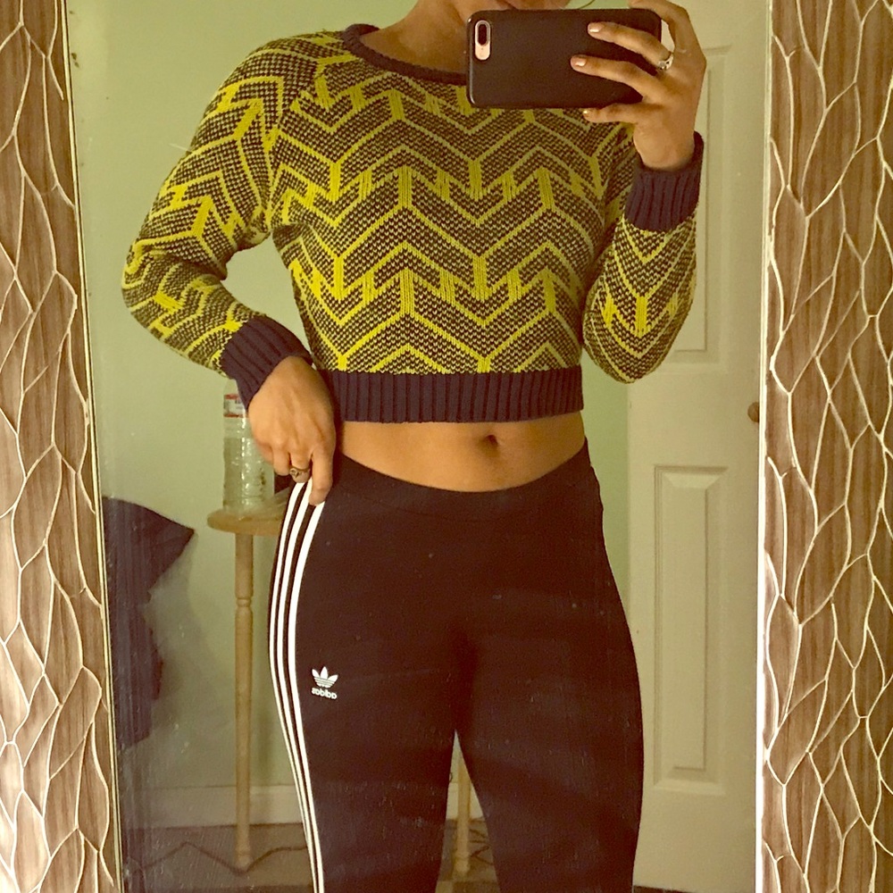 ✨Cropped Knit Sweater ✨